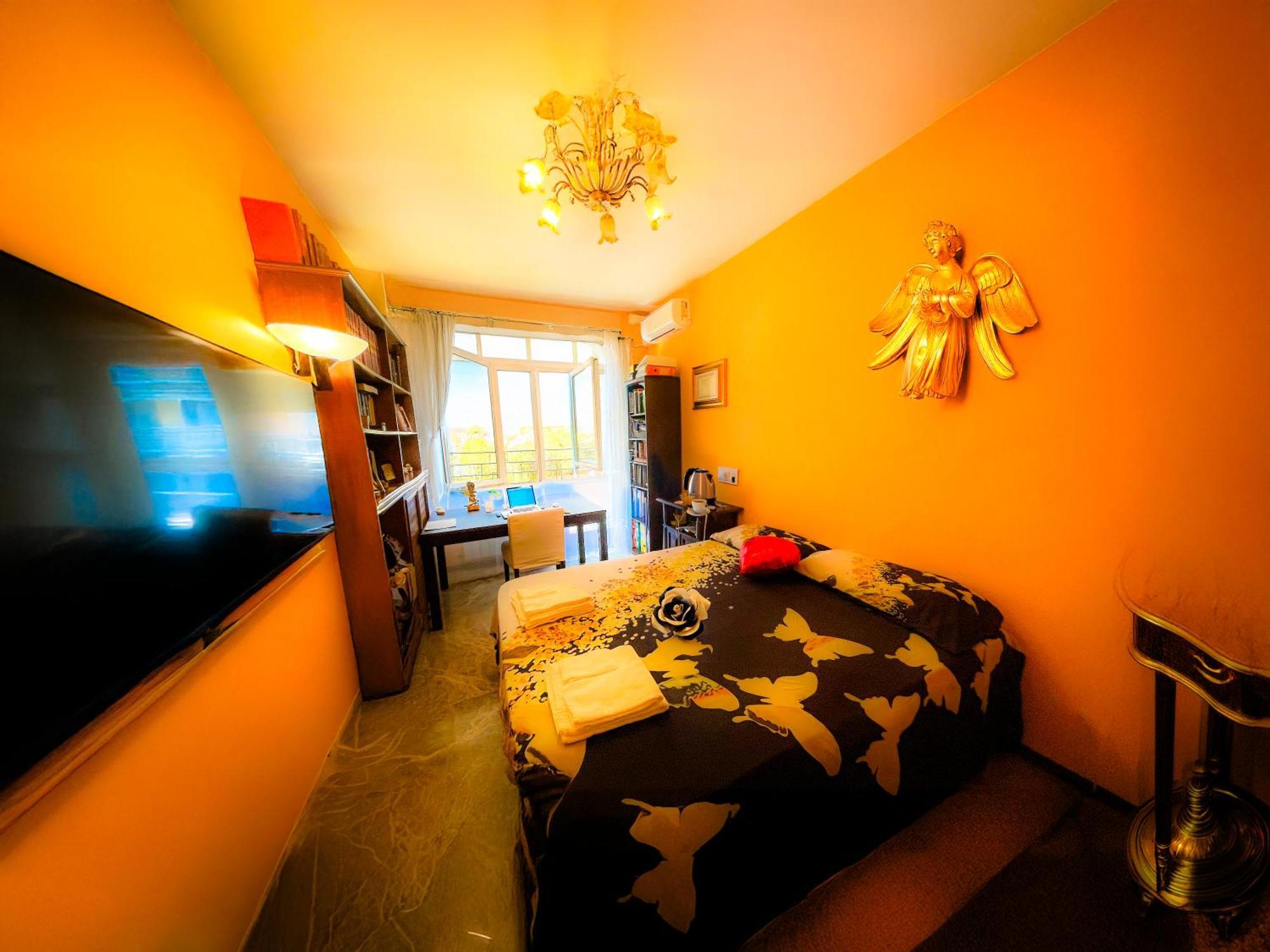 Laura Luxury In Central Bed & Breakfast *